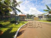 Casa de Alto Padrão em Condomínio Fechado – 650m² de...