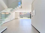 Casa de Alto Padrão em condominio fechado com 3 suítes à...