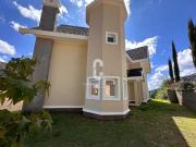 Casa de Alto Padrão em Condomínio Fechado Locação e Venda