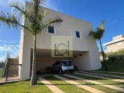 Casa de alto padrão em condomínio no bairro Kurumin em...