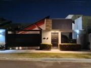 Casa de Alto Padrão Exclusiva no Bairro Rita Vieira