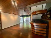 Casa de alto padrão nas proximidades da Prefeitura de... Casa de alto padrão nas proximidades da Prefeitura de...