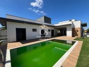 Casa de alto padrão no Condomínio Ninho Verde I