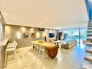 Casa de Alto Padrão Pé na Areia – Canto do Moreira, Maresias