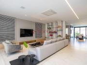 Casa de Alto Padrao no Pilarzinho – Tecnologia,...