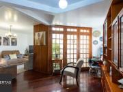 Casa de alvenaria, 3 quartos, 1 suÃte, 4 banheiros e 5...