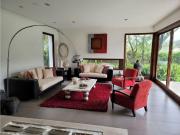 Casa de Arriendo Cumbaya terreno 1221m2