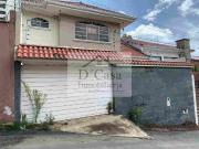 CASA DE VENTA EN LOS CEREZOS 6 DORMITORIOS 3 GARAJES