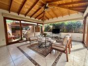 CASA DE AT. 500 M2 4 DORMS AMPLIO JARDÍN A UNA CUADRA DE...