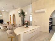 Casa de Autor 525m2 de 1 Planta con Alberca en Privada...