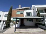 CASA DE AUTOR DE 4 RECÁMARAS CON ROOF, JARDIN, HERMOSAS...