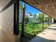 Casa de Autor de 4 Recamaras y Alberca en Santa Rita...