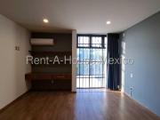 Casa de autor de tres recámaras en venta en Altozano,...