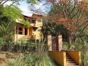 Casa de campo à venda em Condomínio em Ibiúna/SP. Para...