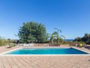 Casa de campo con piscina en la Cala Estepona
