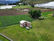 Casa de Campo con Terreno Amplio en Tabacundo – Precio...