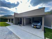 Casa de campo de alto standing de 2 dormitorios en venta...