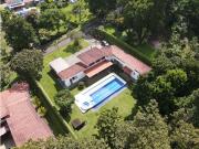 Casa de campo de alto standing de 3 dormitorios en venta...