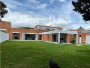 Casa de campo de alto standing de 3 dormitorios en venta...
