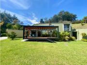 Casa de campo de alto standing de 3 dormitorios en venta...