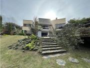 Casa de campo de alto standing de 3 dormitorios en venta...