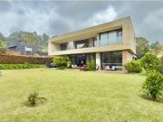 Casa de campo de alto standing de 3 dormitorios en venta...