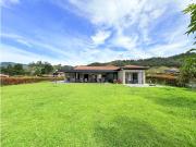 Casa de campo de alto standing de 3 dormitorios en venta...