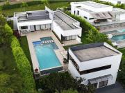 Casa de campo de alto standing de 3 dormitorios en venta...