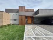 Casa de campo de alto standing de 3 dormitorios en venta...