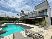 Casa de campo de alto standing de 3 dormitorios en venta...