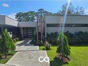 Casa de campo de alto standing de 3 dormitorios en venta...