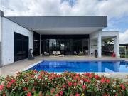 Casa de campo de alto standing de 3 dormitorios en venta...