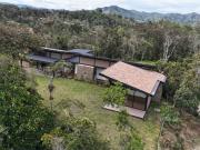 Casa de campo de alto standing de 3 dormitorios en venta...