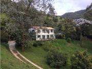 Casa de campo de alto standing de 3 dormitorios en venta...