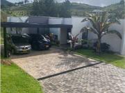 Casa de campo de alto standing de 3 dormitorios en venta...