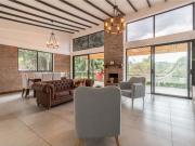 Casa de campo de alto standing de 3 dormitorios en venta...