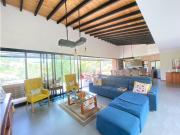 Casa de campo de alto standing de 3 dormitorios en venta...
