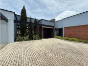 Casa de campo de alto standing de 3 dormitorios en venta...