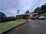Casa de campo de alto standing de 3 dormitorios en venta...