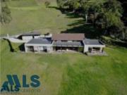 Casa de campo de alto standing de 3 dormitorios en venta...