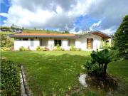 Casa de campo de alto standing de 3 dormitorios en venta...