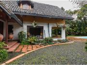 Casa de campo de alto standing de 3 dormitorios en venta...