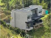 Casa de campo de alto standing de 3 dormitorios en venta...