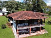Casa de campo de alto standing de 438 m2 en venta...