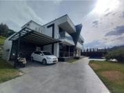 Casa de campo de alto standing de 4 dormitorios en venta...