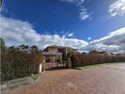 Casa de campo de alto standing de 4 dormitorios en venta...