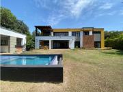 Casa de campo de alto standing de 4 dormitorios en venta...
