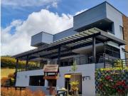 Casa de campo de alto standing de 4 dormitorios en venta...