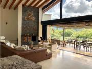 Casa de campo de alto standing de 4 dormitorios en venta...