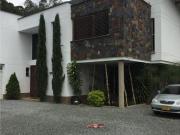 Casa de campo de alto standing de 4 dormitorios en venta...